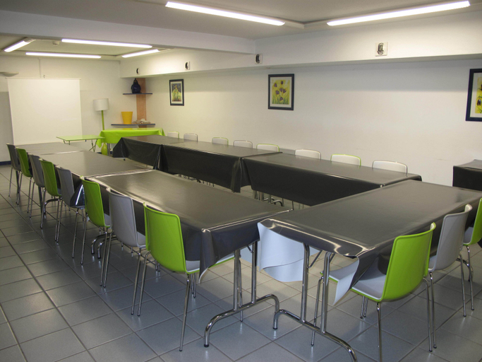 Business Facilities