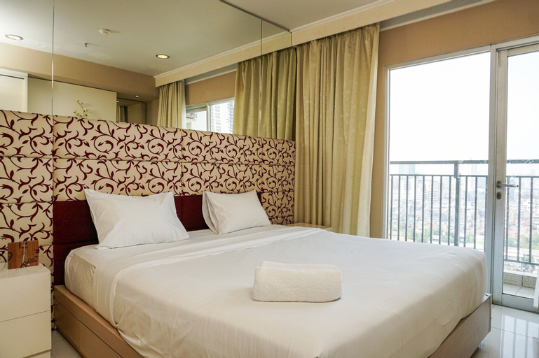 Trendy & Relaxing 2BR at The Suite Metro Apartment, Bandung