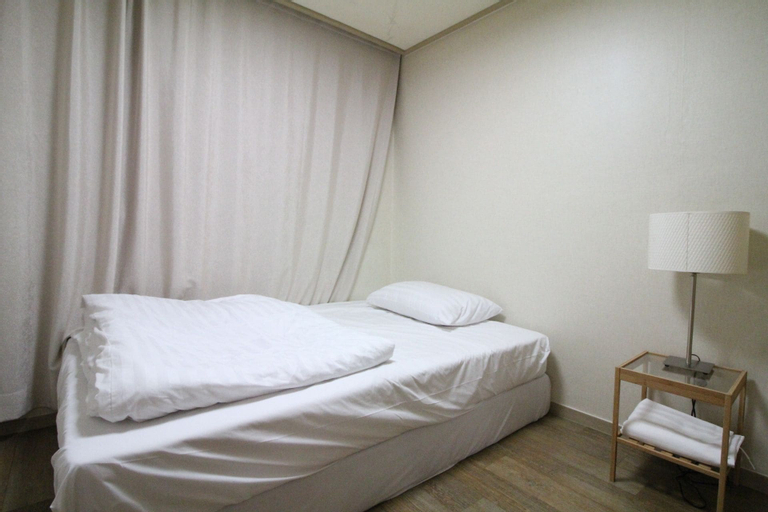 Bedroom 2, Samseong Galleria 2, Gangnam