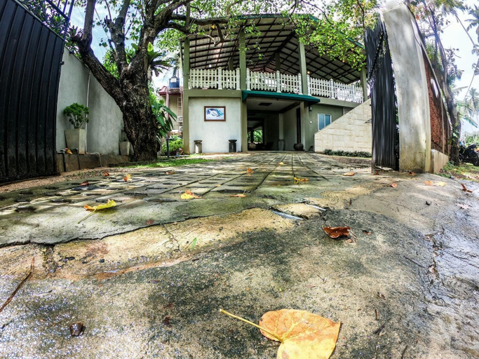 Exterior & Views, Leather Back Beach Villa, Balapitiya