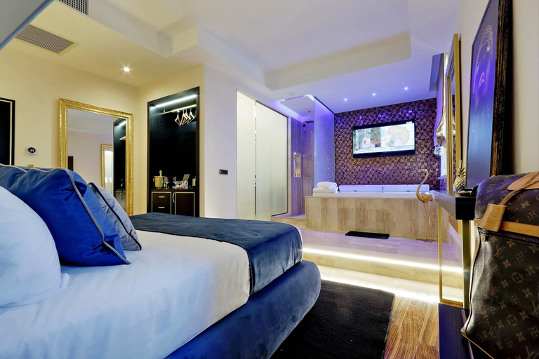 Bedroom 4, Spanish Diamond Luxury Suites & Jacuzzi, Roma