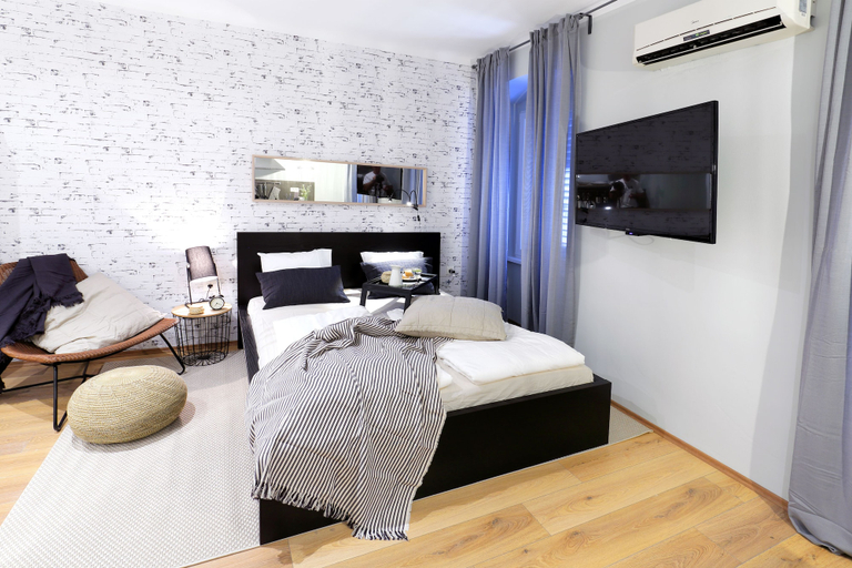 Bedroom 3, Deluxe Adria Square Studios, Rijeka