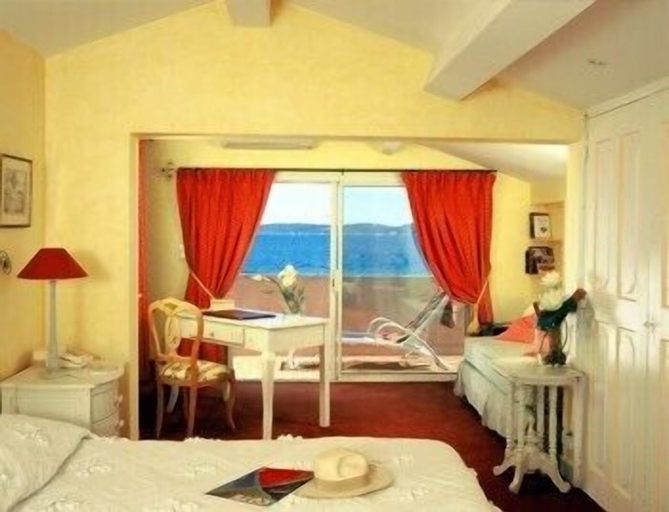 Bedroom 5, La Belle Aurore, Var