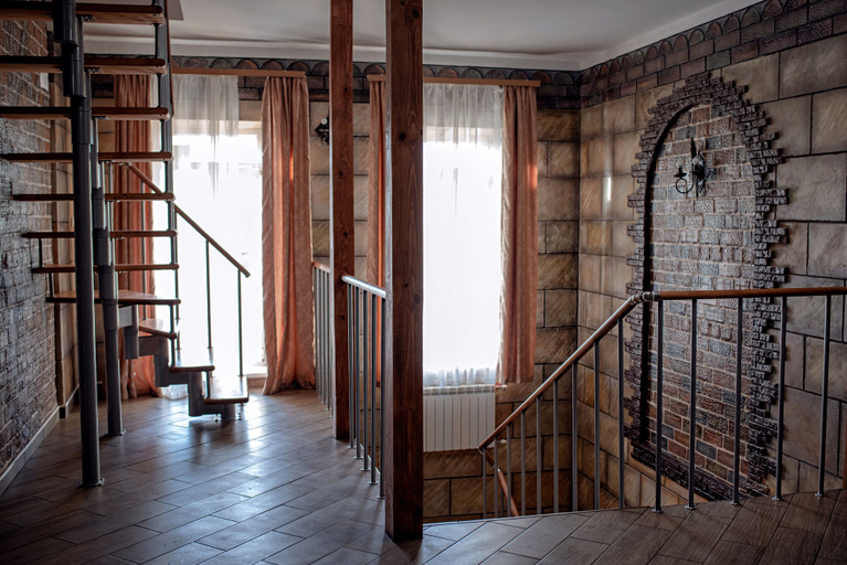 Others 5, Nice Hostel 33, Vladimir
