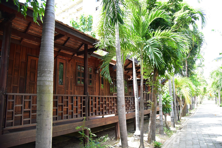 Exterior & Views 2, At Home Resort, Pattaya