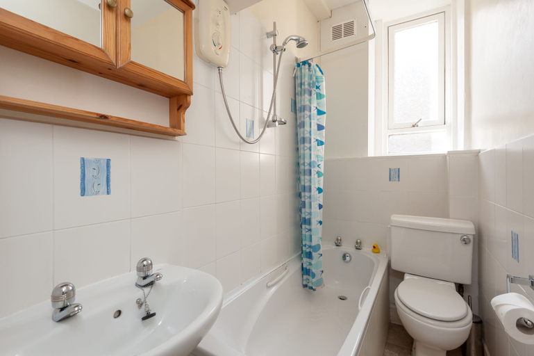 Bathroom, Edinburgh Rossie Apartment, Edinburgh