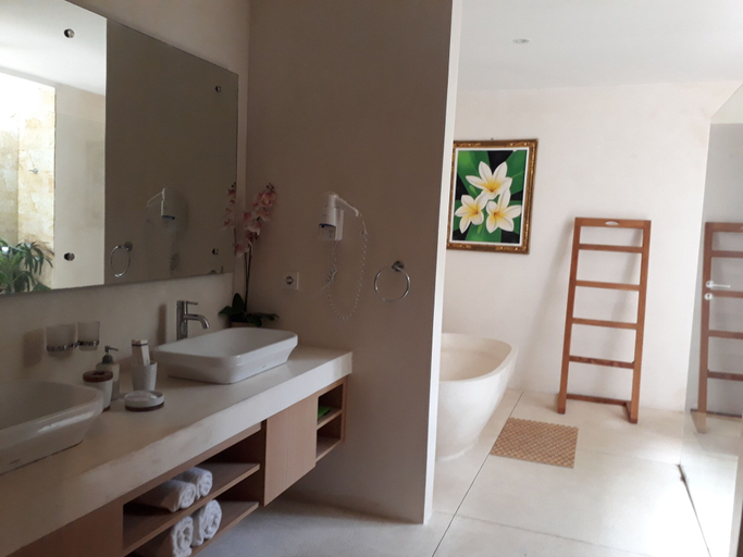 Bathroom 4, Narvik Villa, Lombok