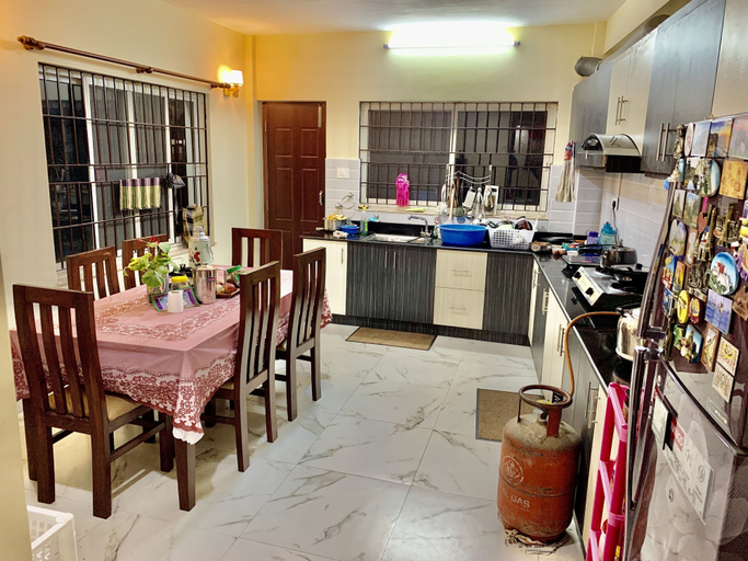 Food & Drinks 5, Sherpa Sweet Home, Bagmati