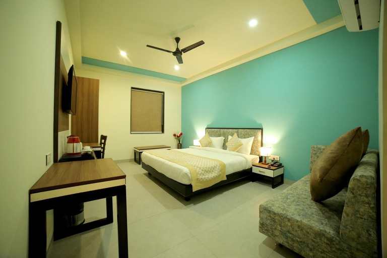 Bedroom 2, Hotel Vijay Vilas, Agra