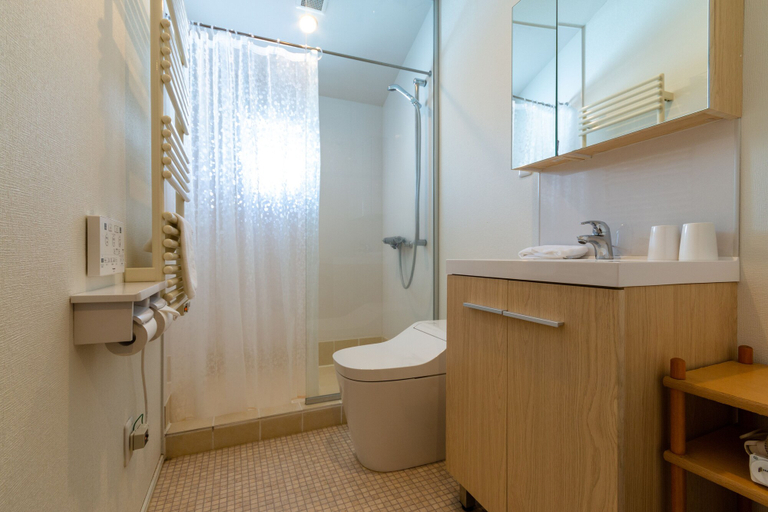 Bathroom, Tanoshii Chalet by H2 Life, Kutchan