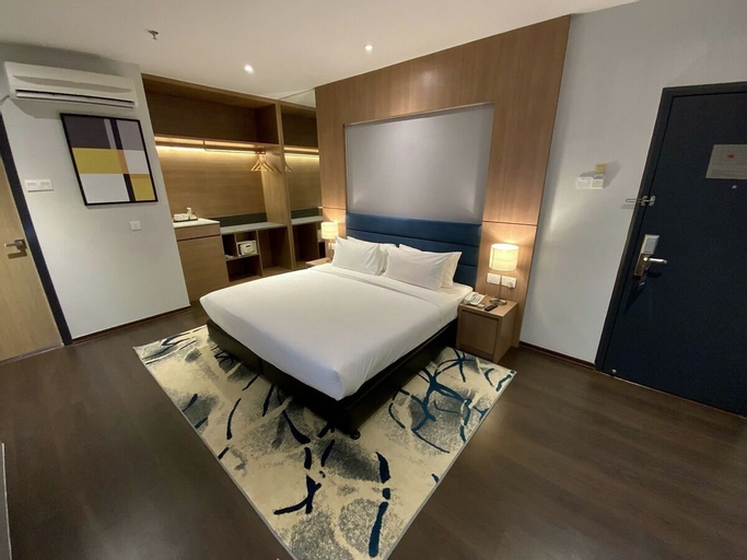 Bedroom 28