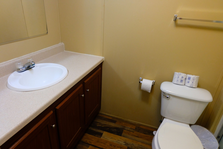 Bathroom 3, Target Hospitality-Delaware Lodge Orla, Reeves