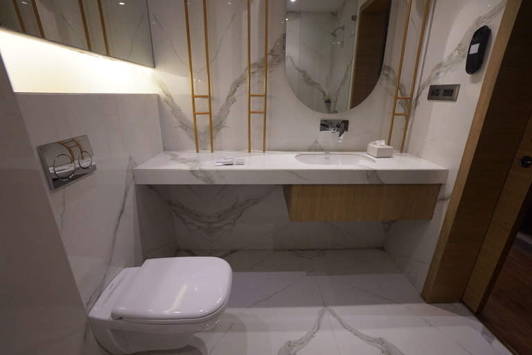 Bathroom 3, Clarks Inn suites Raipur, Raipur