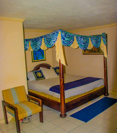 Bedroom, Sky Blue Beach Studio at Turtle Towers