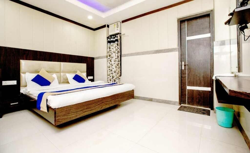Bedroom 2, Hotel Subash, Reasi