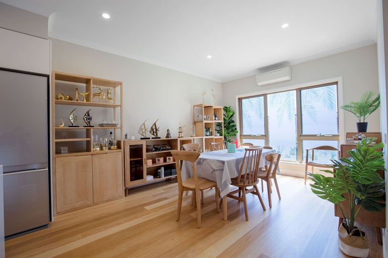 Others 5, Lux Style 4BR Townhouse@ashwood, Melbourne