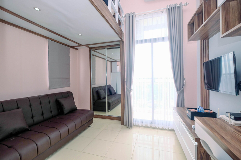 Minimalist and Comfy Studio Dave Apartment By Travelio, Depok
