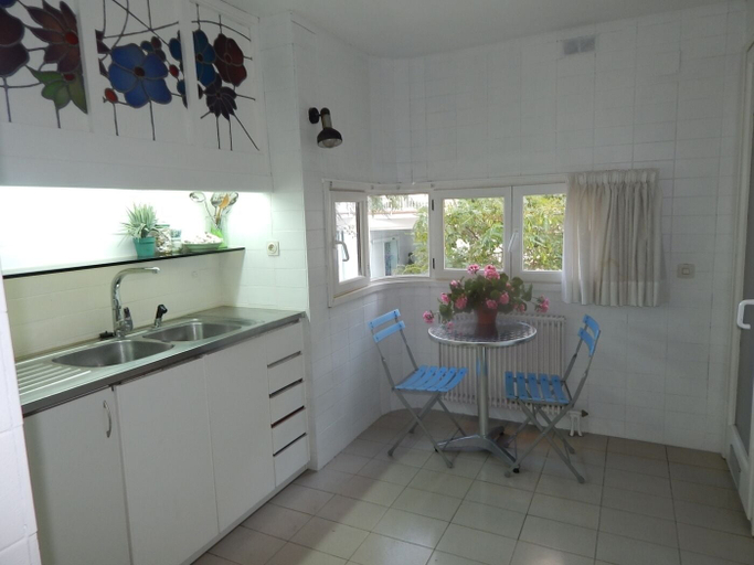 Others 5, Apartamento 1a linea de mar Capanema, Girona