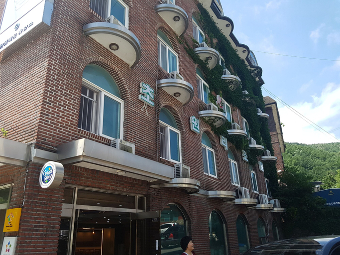 Exterior & Views, Green Resortel, Sokcho