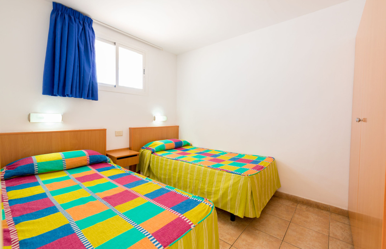 Bedroom, Apartamentos Karina, Las Palmas