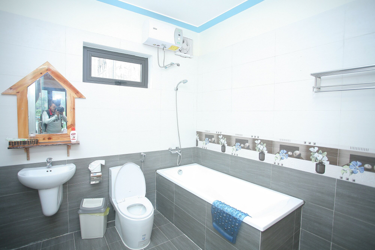 Bathroom 4, Restful River Bungalow, Bố Trạch