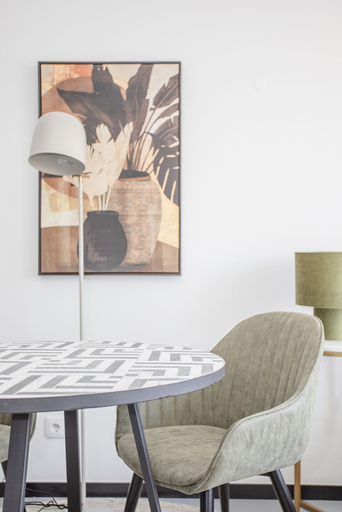 Others 5, Liiiving in Porto- City Delight Studio I, Porto