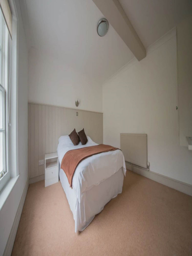 Bedroom 5, The White Horse Inn, East Sussex
