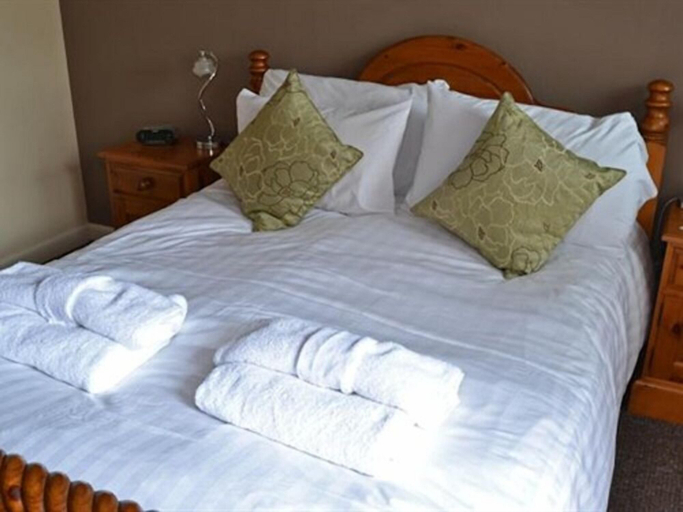 Bedroom 4, Angel Inn, Nottinghamshire