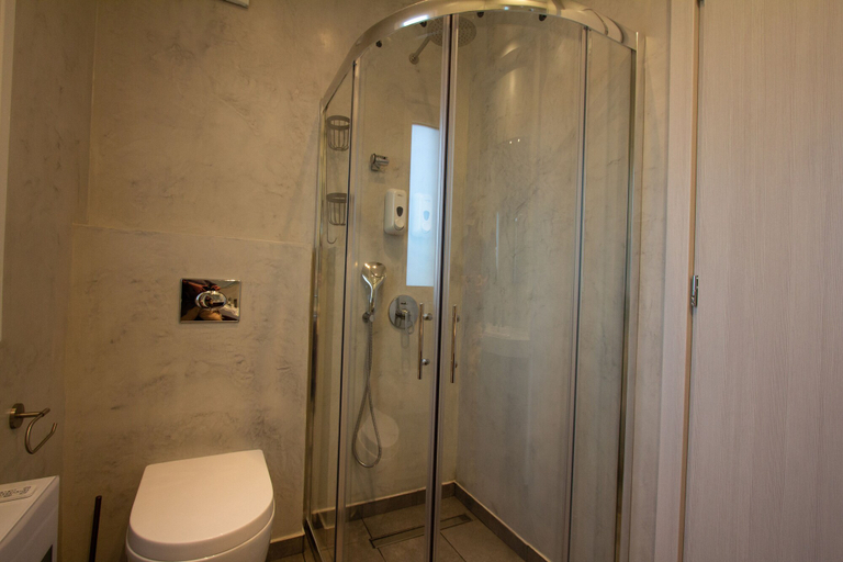 Bathroom, Lida Garden, Attica
