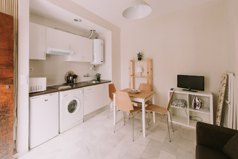 Others 5, Sevilla Apartments San Luis, Sevilla