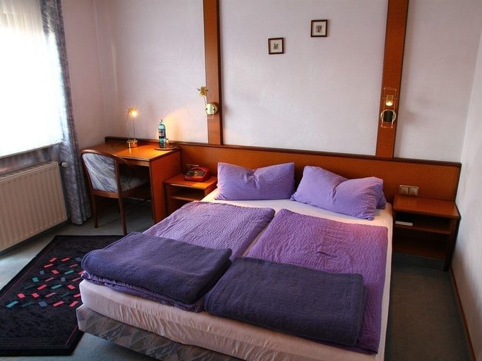 Bedroom 2, Kircheiber Hof, Altenkirchen (Westerwald)