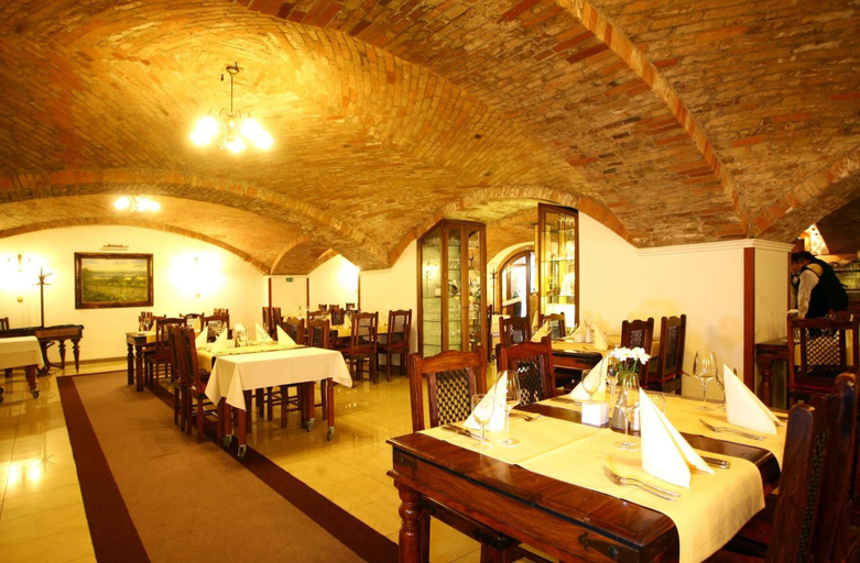 Food & Drinks 5, Garni hotel Matysak, Bratislava III