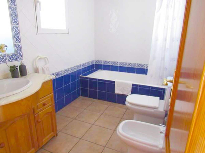 Bathroom 4, Apartments Benimeit, Alicante