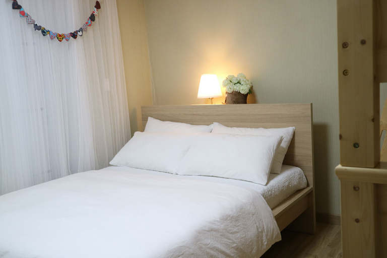 Bedroom 4, Mr. KIM Guesthouse, Jung