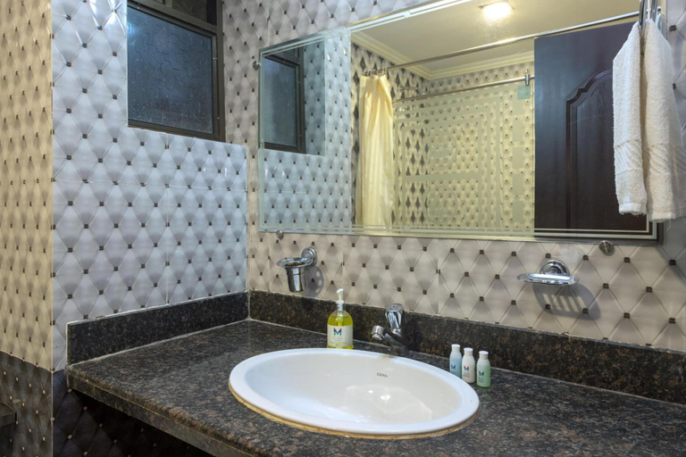 Bathroom 4, Rendezvous Beach Resort, North Goa