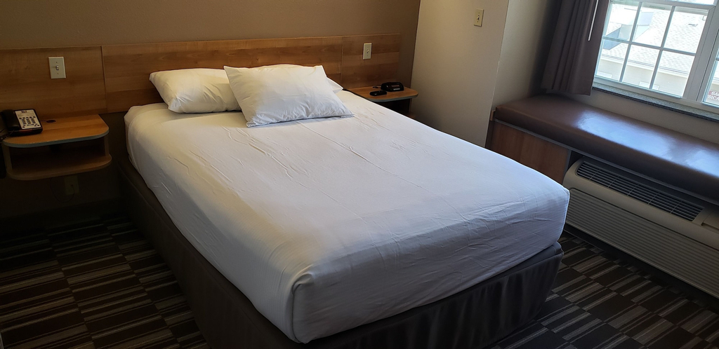 Bedroom 16