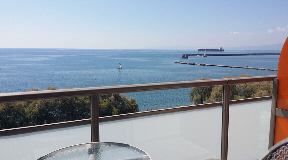 Others 5, Hotel Flisvos, Peloponnese