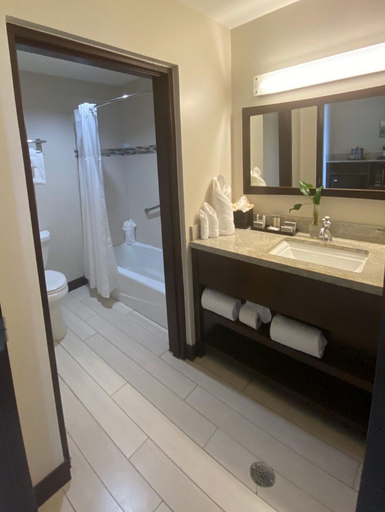 Bathroom 4, Maria's By the Sea Hotel