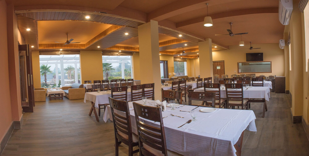 Food & Drinks 5, The Darien Resort, Nainital