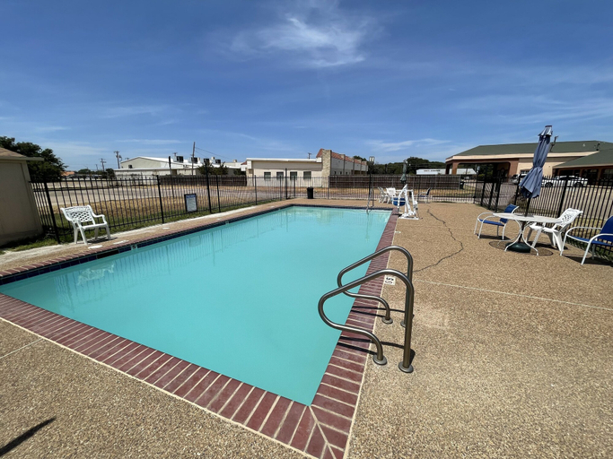Sport & Beauty 5, Gun Barrel Executive Inn, Henderson