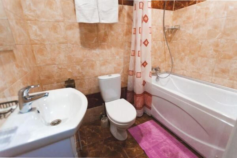 Bathroom 2, Silky Wai, Pushkinskiy rayon