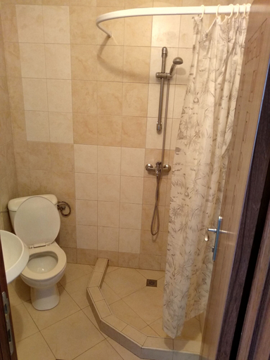 Bathroom 3, Sunny Sands Studios, Burgas