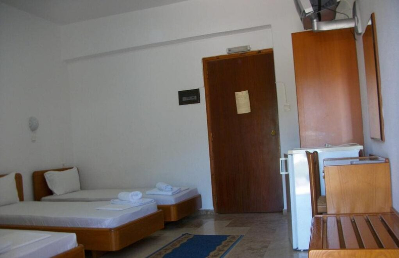 Bedroom 3, Samaria Pension & Restaurant, Crete