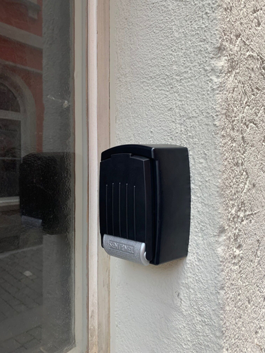 Exterior detail, Altstadtwohnung, Plessur