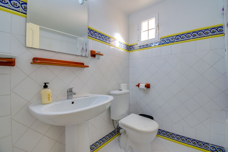 Bathroom 4, 202 Golden Sand - Ac/wifi, Alicante