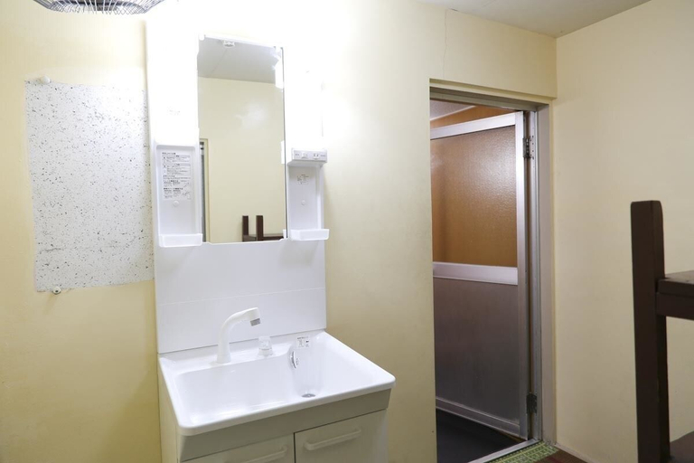 Bathroom 3, Guest House Route53 Furuichi, Nara