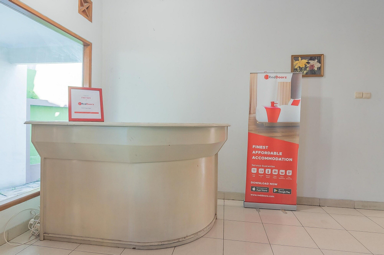 Public Area, RedDoorz @ Pemuda Street Cirebon, Cirebon