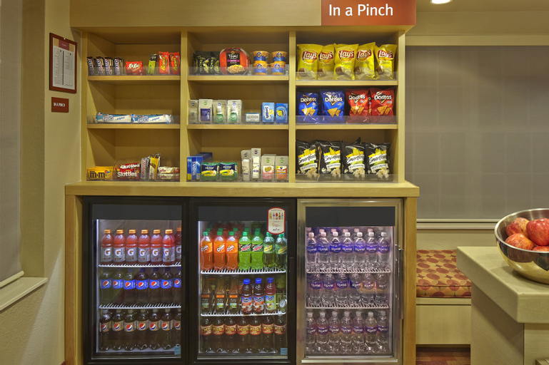 Food & Drinks 4, The Residences at Tewksbury, Middlesex