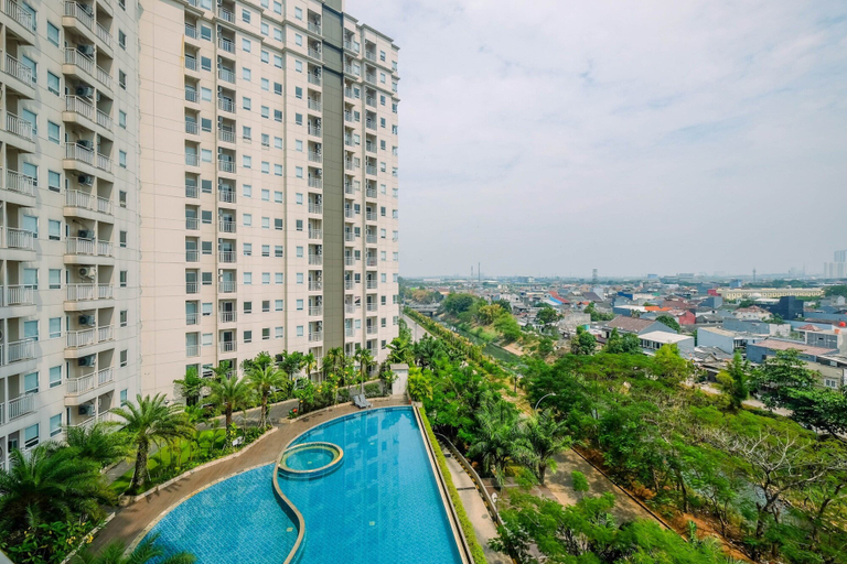 Sport & Beauty 3, Wonderful 1BR Apartment at Mustika Golf Residence with Golf View By Travelio, Cikarang