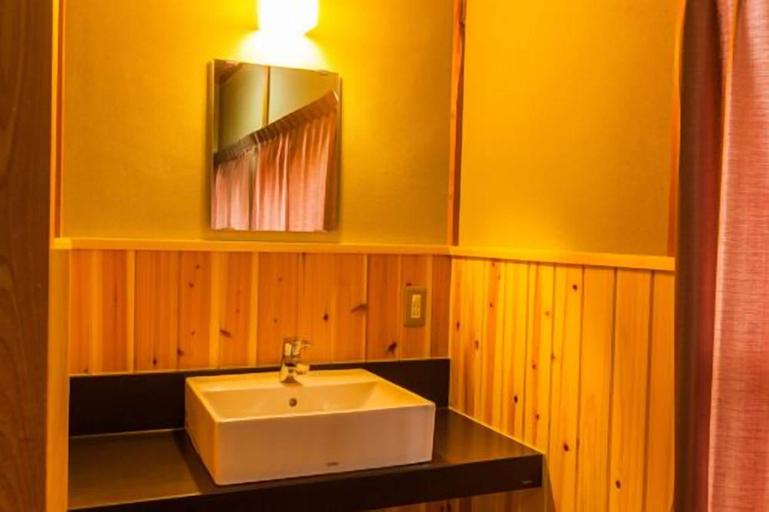 Bathroom 2, Jinpuso, Miyazu